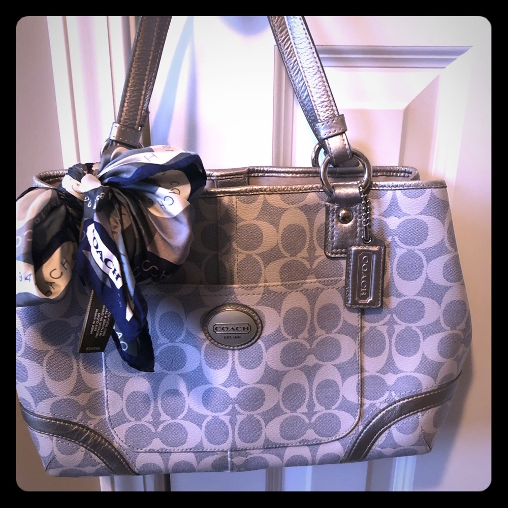 Signature Coach bag